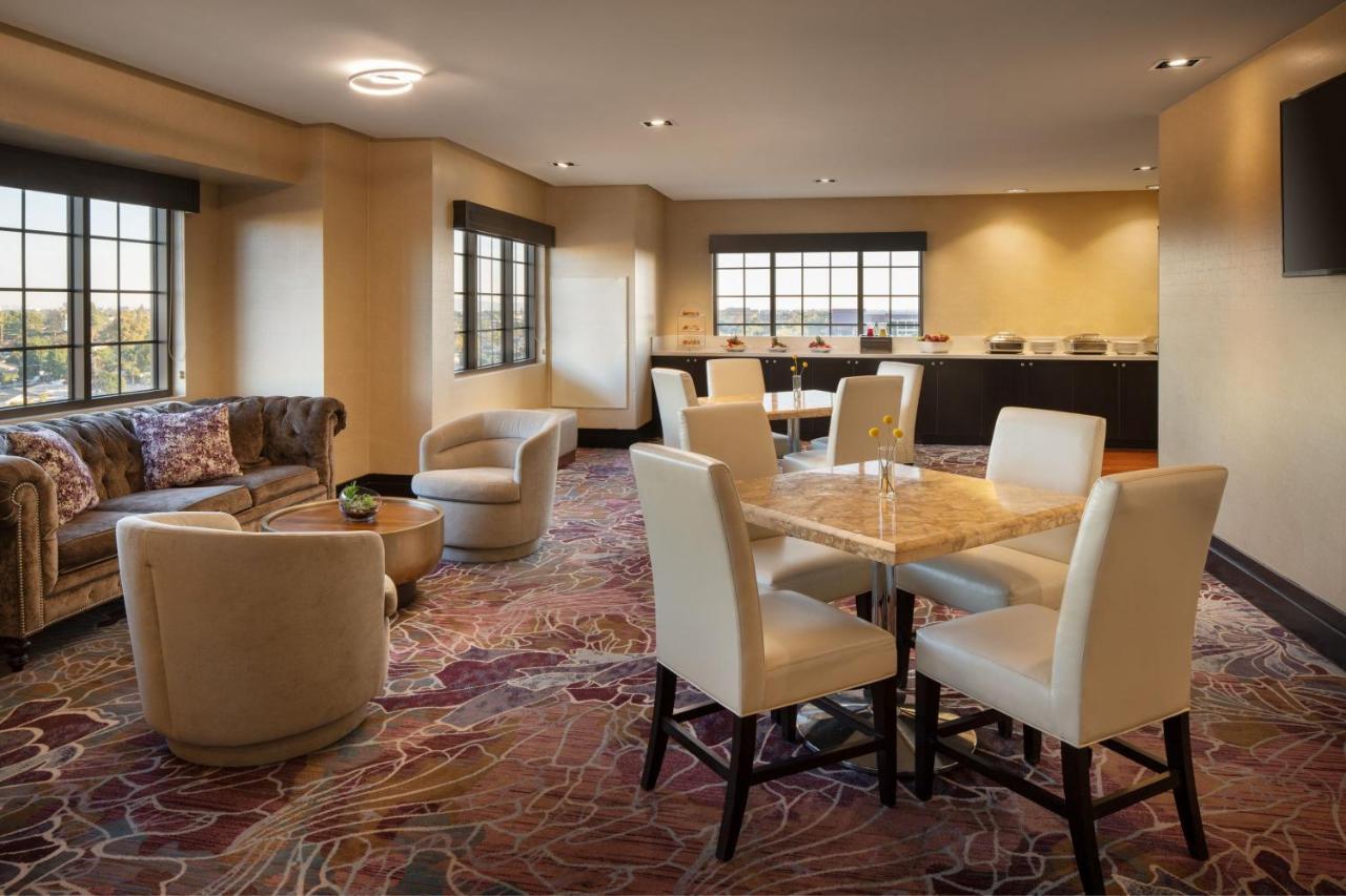 Sheraton Garden Grove-Anaheim South Exteriör bild