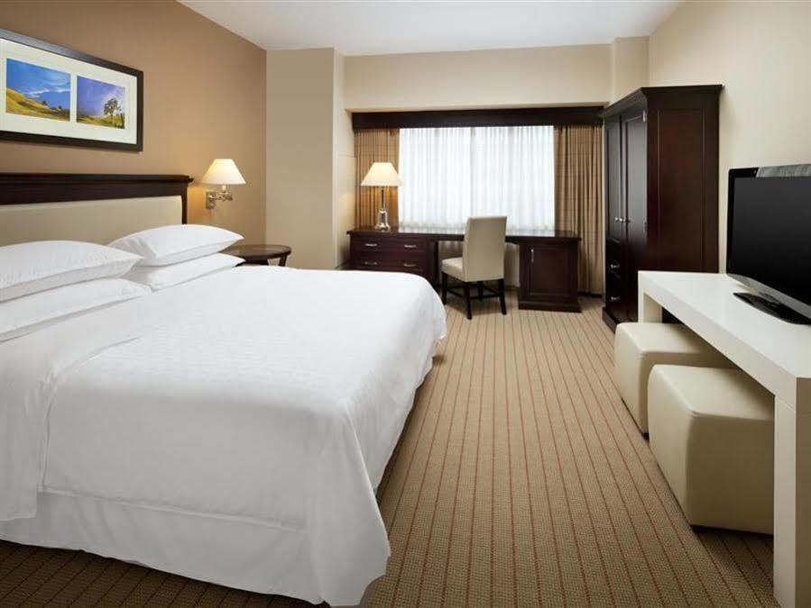 Sheraton Garden Grove-Anaheim South Exteriör bild